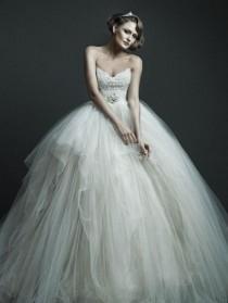 wedding photo - Strapless Wedding Dress Inspiration