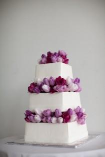 wedding photo - Laissez-les manger le gâteau!