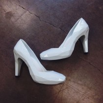 wedding photo - Truly bizarre shoes that you might not wear, but you definitely want to see