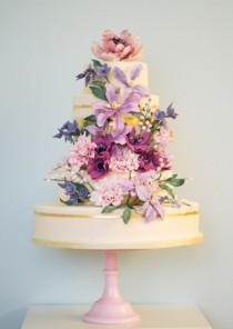 wedding photo - Delicate And Lovely Floral Wedding Cakes Collection By Rosalind Miller 