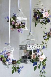 wedding photo - Птичья Клетка Свадебные Украшения Идея (BridesMagazine.co.uk)