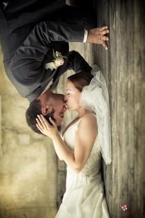 wedding photo - Wedding Kiss
