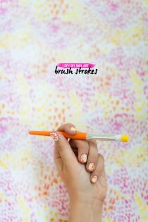 wedding photo - Paintbrush Inspired Nail Art