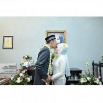 wedding photo - Kiss Your Bride, Brow! Dyah et Safi # mariage # photo # A # Purworejo jawatengah # indonésie