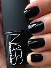 wedding photo - Best Black Nail Polishes – Our Top 10