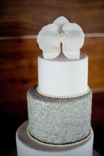 wedding photo - White Orchid Wedding Cake