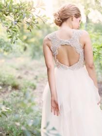 wedding photo - Blackberry wedding inspiration - Wedding Sparrow 