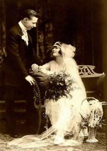 wedding photo - Art Deco / Gatsby 1920er Hochzeit Inspiration