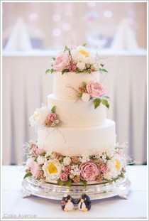 wedding photo - السكر ونباتات الفاونيا الإنجليزية الورود