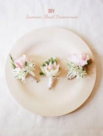 wedding photo - DIY: Summer Floral Boutonniere