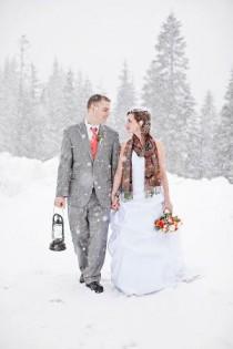 wedding photo - Rustic Wedding Styled Shoot In Washington State: Dyan & Daniel