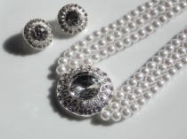 wedding photo -  Faux Pearl Bridal Jewelry Set for the Bride on a Budget from LucyAlia's Bridal Closet