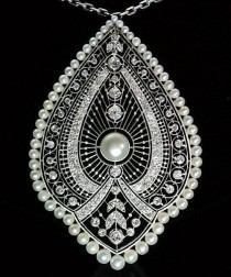 wedding photo - Antique Pearls Diamonds Pendant Necklace Ref.10278-0001