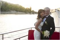 wedding photo - Small Wedding on the Seine River Paris