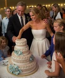 wedding photo - PIC EXCL: First Glimpse At Cheryl Hines And Bobby Kennedy's Wedding