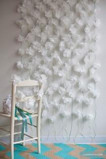 wedding photo - DIY Paper Flower Backdrop Tutorials