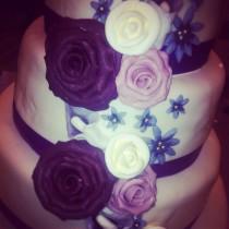 wedding photo -  purple wedding cake