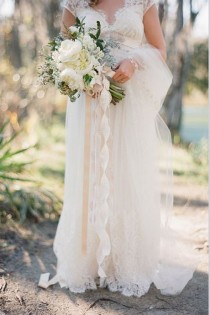 wedding photo - Wedding Bouquets With Long Ribbon