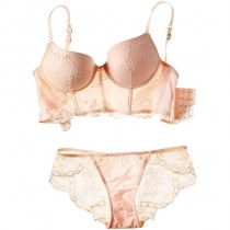 wedding photo - Slip Into The Most Stylish Lingerie Pieces For Fall - Delicately Chic