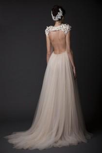 wedding photo - Backless Wedding Gowns