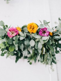 wedding photo - Simple Yet Lovely DIY Flower Wedding Chandelier 