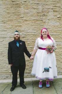 wedding photo - Explosion of Colour Themed Wedding: Laura and Joe