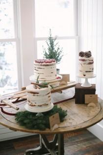 wedding photo - Winter Wedding Cake Display