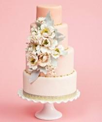 wedding photo - Spoil Your Guests With These Amazing Wedding Cakes