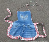 wedding photo - How to Make Recycled Jeans Apron - Sew - Handimania