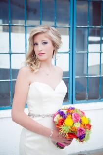 wedding photo - Elegant And Stylish Neon-Themed Wedding Shoot 