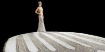 wedding photo - This Is What A 400-Pound Wedding Dress Looks Like