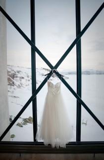 wedding photo - Destination Wedding in Iceland with Photos by Miss Ann 