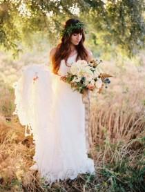 wedding photo - Organic Giant Wreath Wedding Inspiration