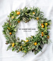 wedding photo - DIY Orange And Olive Wreath For Winter Holiday Weddings 