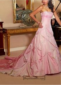 wedding photo -  Beautiful Elegant Exquisite Taffeta Strapless Beaded Wedding Dress In Great Handwork