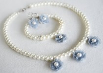 wedding photo -  #gray #wedding #bridal #bridesmaids #flowergirl #jewelry #pearl #necklace #earrings #bracelet #chic #gift