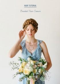 wedding photo - Hair Tutorial: Braided Hair Crown