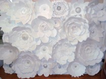 wedding photo - DIY Paper Flower Backdrop (White)