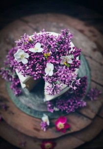 wedding photo - 35 Fabulous Spring Wedding Cakes That You'll Love 