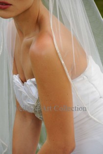 wedding photo - Designer One Tier Beaded Bridal Veil Fingertip Style VE304