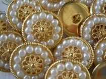 wedding photo - Bridal Bouquet Buttons Faux Pearl & Gold 1" 40L 25mm plastic jacket 13 pieces sewing bag wedding embellishment