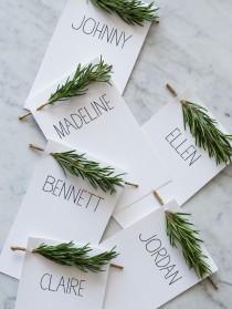 wedding photo - 12 DIY Placecards For Your Thanksgiving Table
