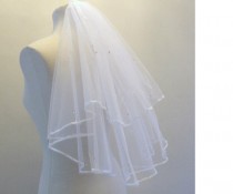 wedding photo - Bridal Veil ,Wedding Veil, 2 tier Elbow Length 20" 25"  ,Communion Veil,Hennight veil. 3mm satin Ribbon edge with detachable comb & Loops.