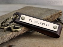 wedding photo - Roman Numeral Personalized Leather Key Chain - Mens Anniversary Gift, Graduation Gift, Groomsmen Gift, Personalized Key Chain