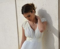 wedding photo - Romantic wedding dress with embroidery and decorative belt