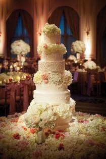 wedding photo - Dreamy Wedding Cakes