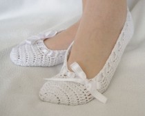 wedding photo - White bridal wedding dance slippers or comfortable home slippers