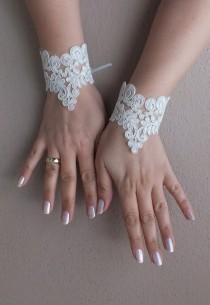 wedding photo - Ivory Wedding cuffs, ivory lace cuff, bridal cuff
