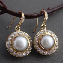 wedding photo - Bridal earrings - Pearl earrings - Cz earrings - Gold earrings - Vermeil earrings - Artisan earrings - Gift for her