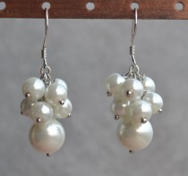 wedding photo - pearl Earrings,earrings,crystal earrings,Dangle earrings,Wedding earrings,bridesmaid earrings,Maid of honor jewelry
